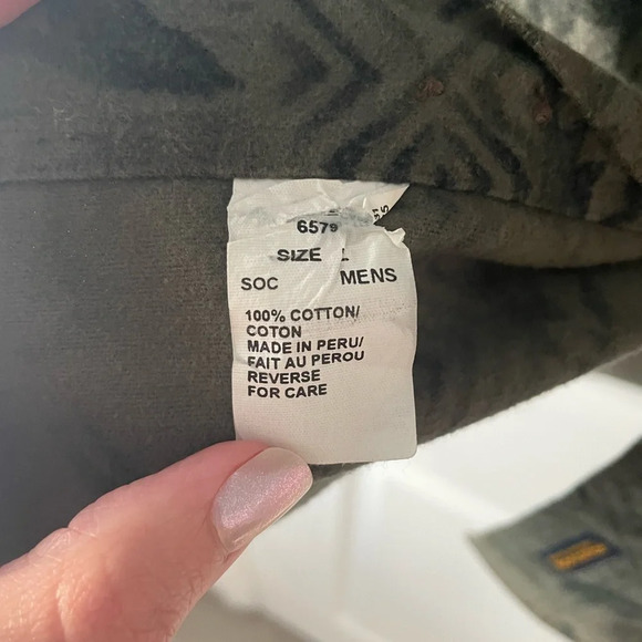 Woolrich Green Aztec / Wolf Patterned Button Down Shirt - Picture 4 of 7